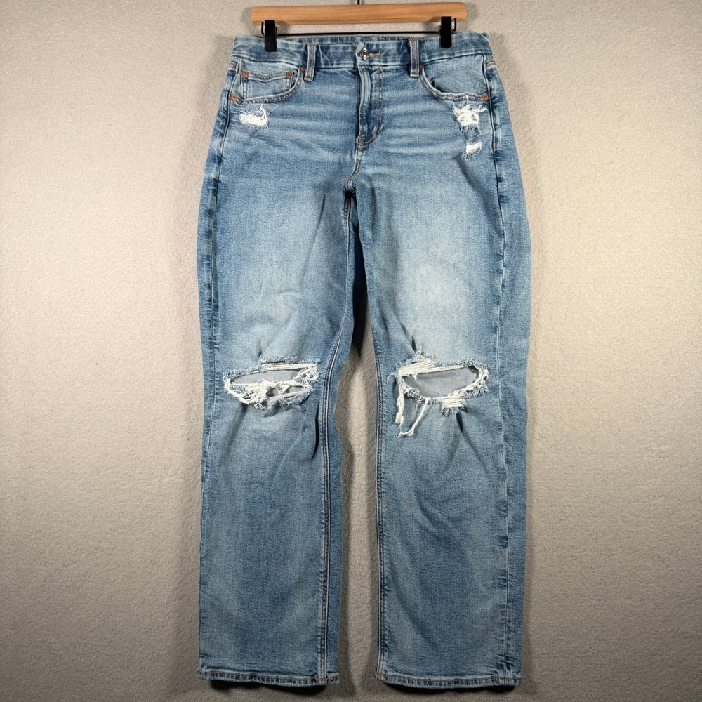 American Eagle Curvy Straight Distressed Jeans Medium Wash Size 12 Regular